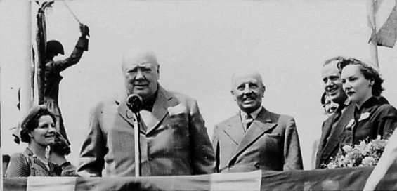 HELEN LONG (née Vlasto) - Sir WINSTON CHURCHILL - FRED CATTERWAY perhaps - Unidentified - ROWLEY Lord CROMER - ESMÉE Lady CROMER Westerham Carnival (early 1950s).jpg